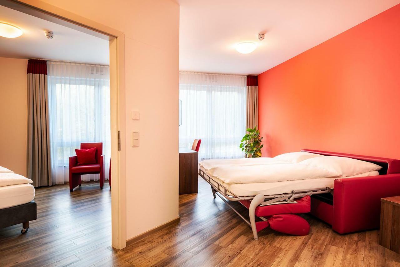 Schroeders Wein-Style-Hotel Trier Ruang foto