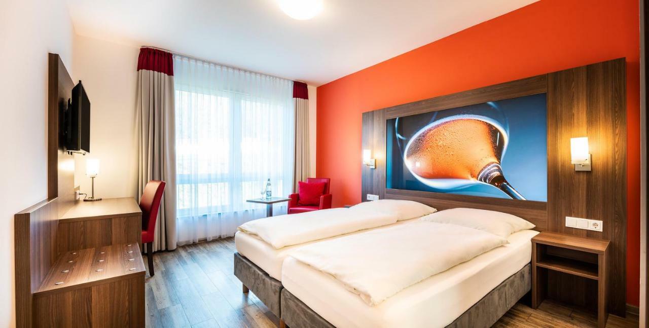Schroeders Wein-Style-Hotel Trier Ruang foto